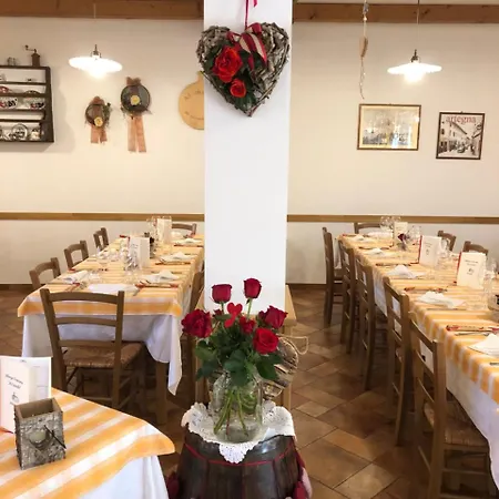 Al Castello Отель